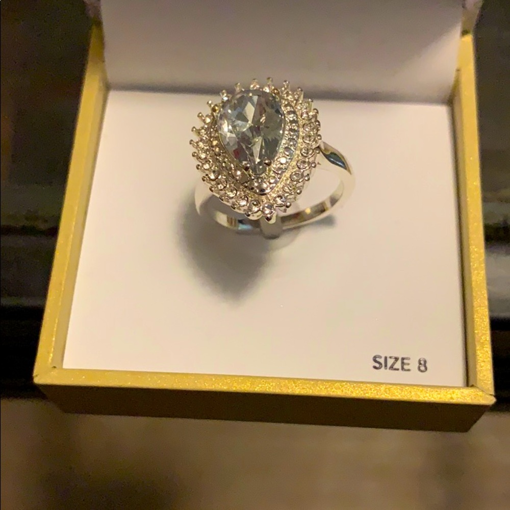 Size 8 Ring